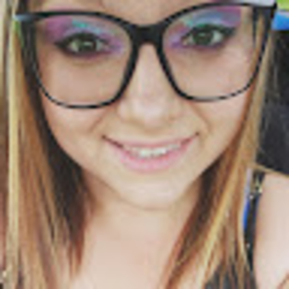 Meet your Posher, Abby